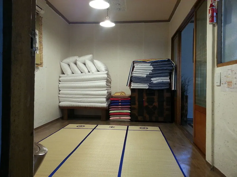Punggyeong Hanok Guesthouse Seul Güney Kore